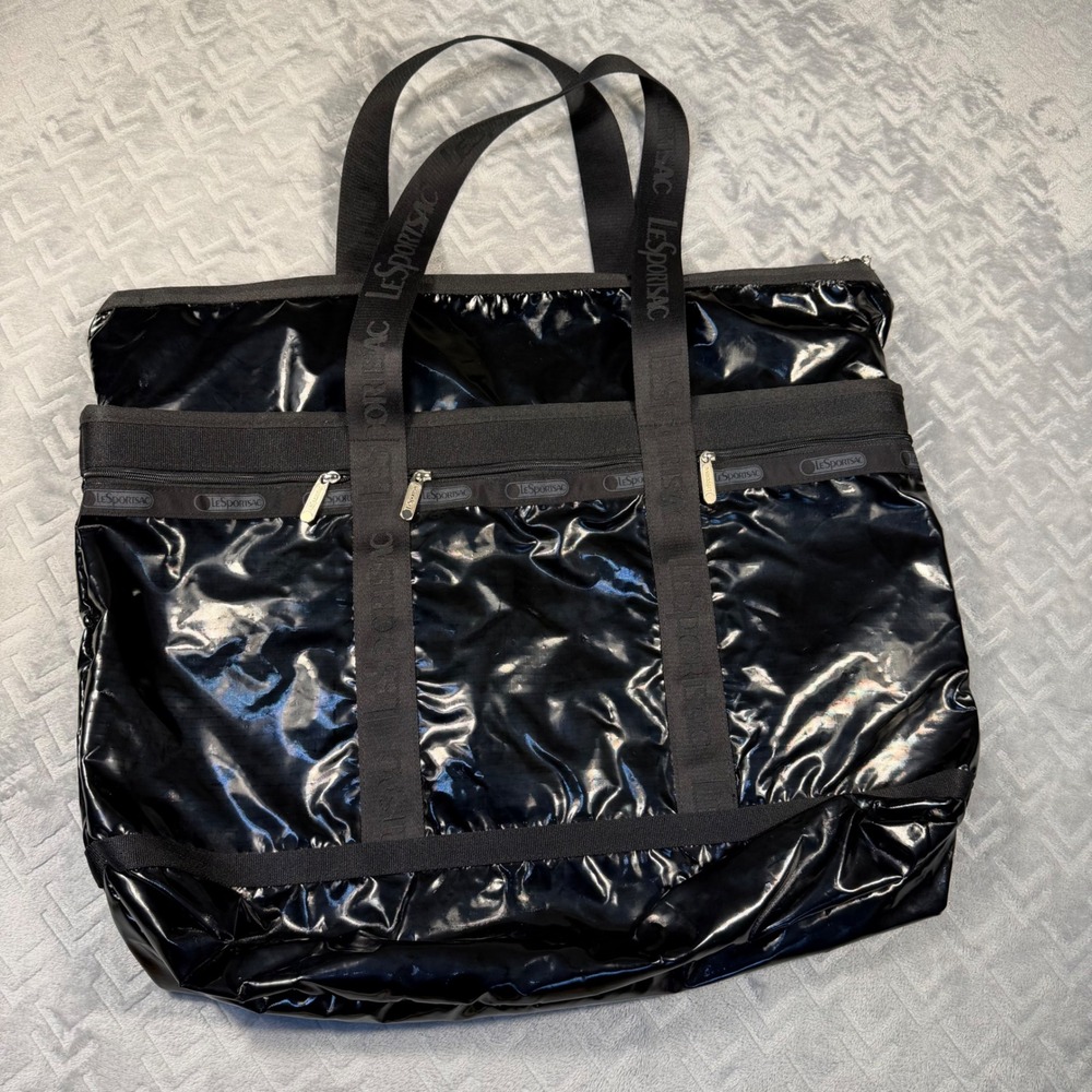 LeSportsac Tote Bag Womens Large Black Excellent Patent Glossy Travel Pouch